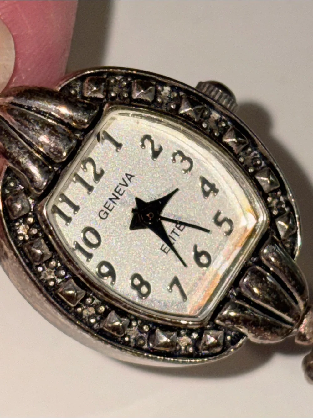Vtg Geneva Elite #368 Women's Watch w/ Silver-tone Marcasite Bezel Bracelet Band